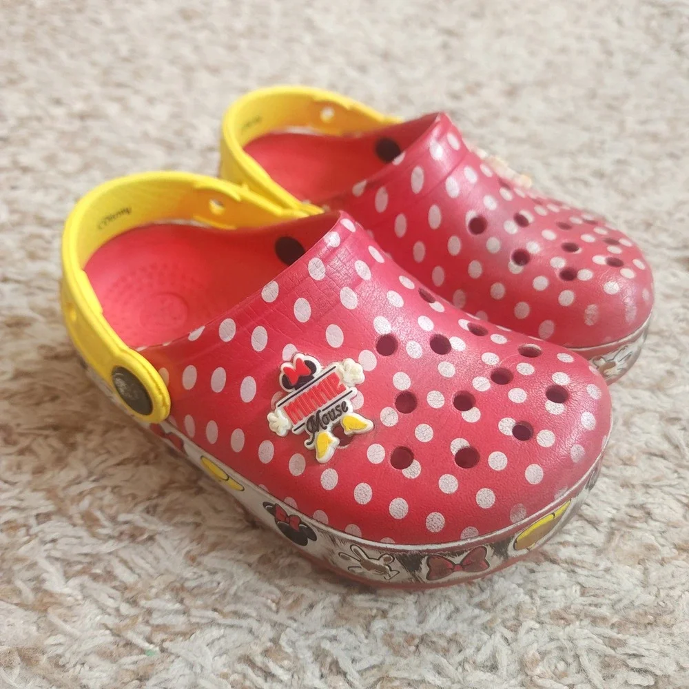 Crocs Clogs Kids Size C10 Red Polka Dot Minnie Mouse Disney Jibbitz Charms